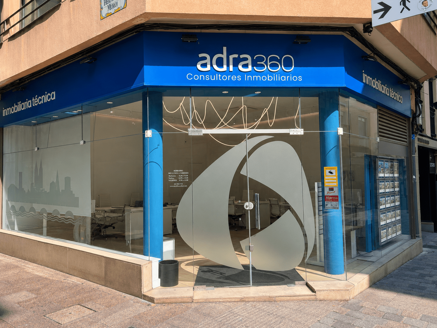 Inmobiliaria adra360